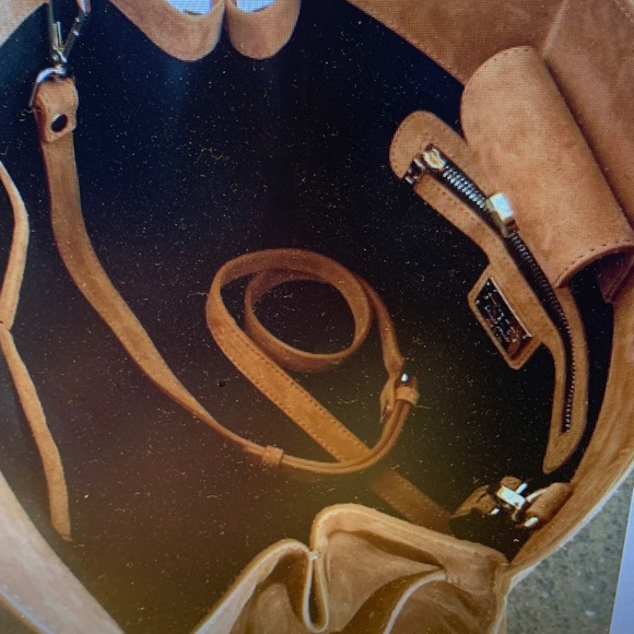 NEW Claudia Firenze TikTok Viral The Row Margaux Suede Camel bag SHOULDER STRAP - Picture 4 of 4